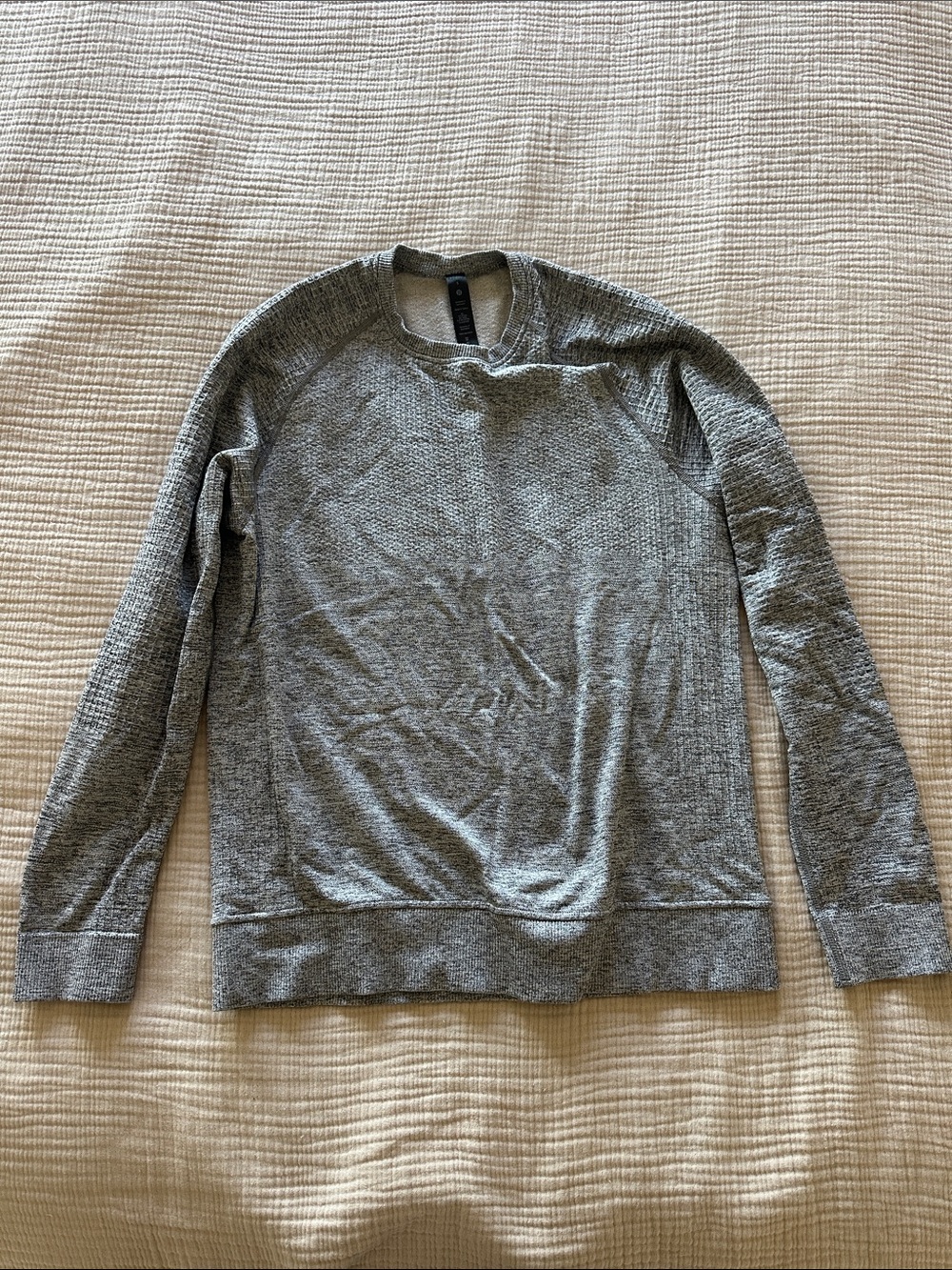 Lululemon men’s sweater